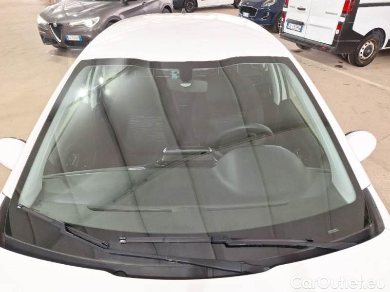 Peugeot  208 PEUGEOT  / 2015 / 5P / BERLINA VAN ACTIVE BLUEHDI 100CV #10