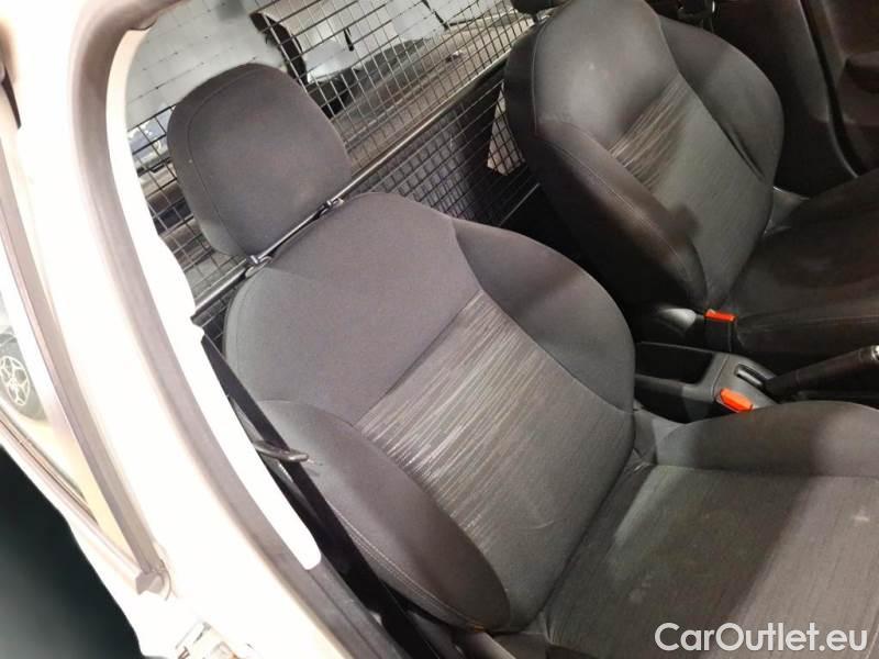 Peugeot  208 PEUGEOT  / 2015 / 5P / BERLINA VAN ACTIVE BLUEHDI 100CV #13
