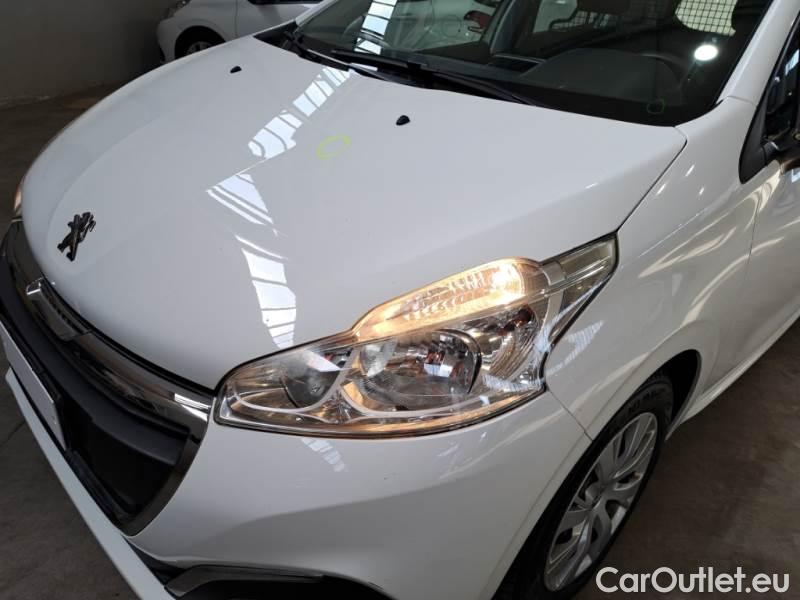 Peugeot  208 PEUGEOT  / 2015 / 5P / BERLINA VAN ACTIVE BLUEHDI 100CV #32