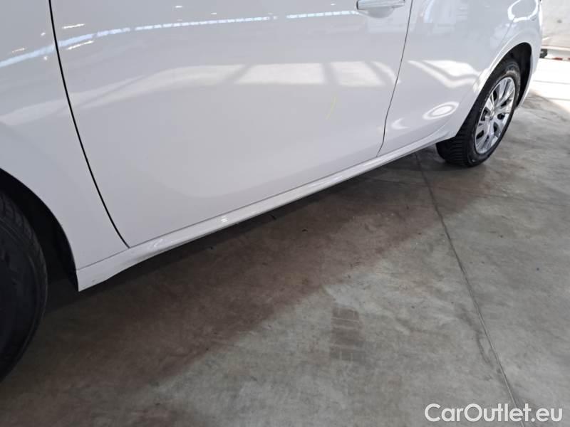 Peugeot  208 PEUGEOT  / 2015 / 5P / BERLINA VAN ACTIVE BLUEHDI 100CV #84