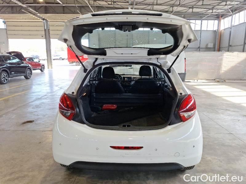 Peugeot  208 PEUGEOT  / 2015 / 5P / BERLINA VAN ACTIVE BLUEHDI 100CV #5