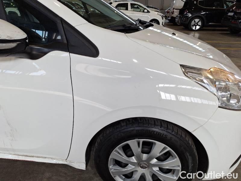 Peugeot  208 PEUGEOT  / 2015 / 5P / BERLINA VAN ACTIVE BLUEHDI 100CV #40