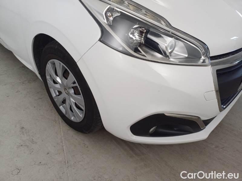 Peugeot  208 PEUGEOT  / 2015 / 5P / BERLINA MIX BLUEHDI 75CV #37
