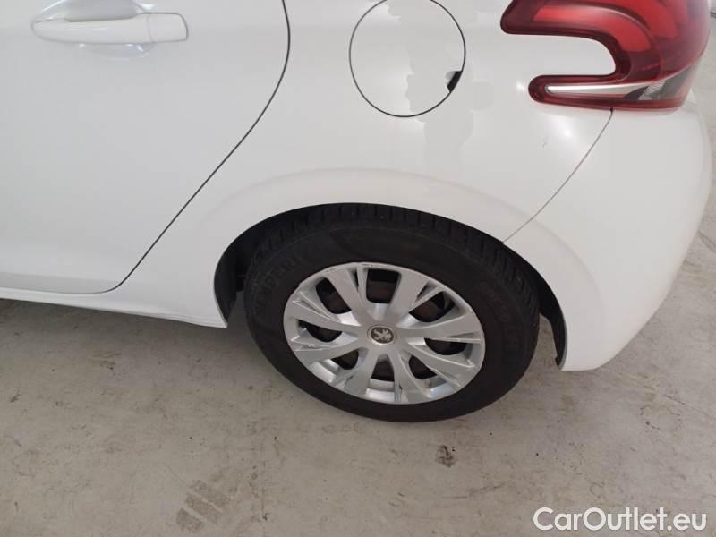 Peugeot  208 PEUGEOT  / 2015 / 5P / BERLINA MIX BLUEHDI 75CV #68
