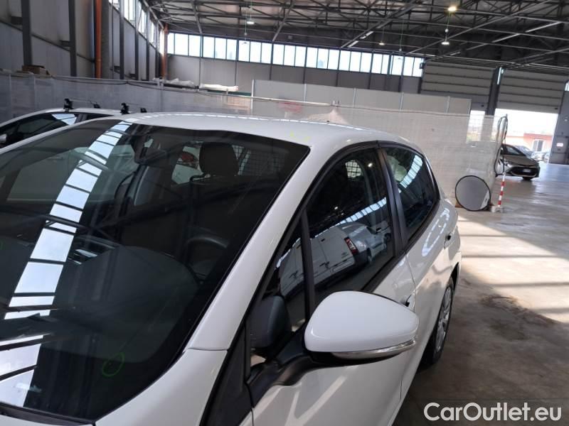 Peugeot  208 PEUGEOT  / 2015 / 5P / BERLINA VAN ACTIVE BLUEHDI 100CV #87