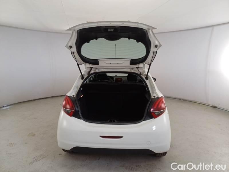 Peugeot  208 PEUGEOT  / 2015 / 5P / BERLINA MIX BLUEHDI 75CV #5
