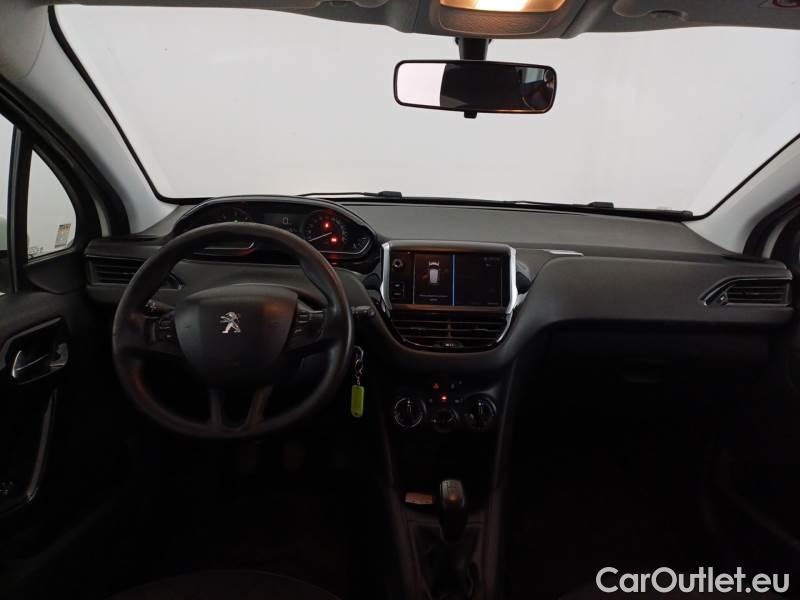 Peugeot  208 PEUGEOT  / 2015 / 5P / BERLINA MIX BLUEHDI 75CV #3