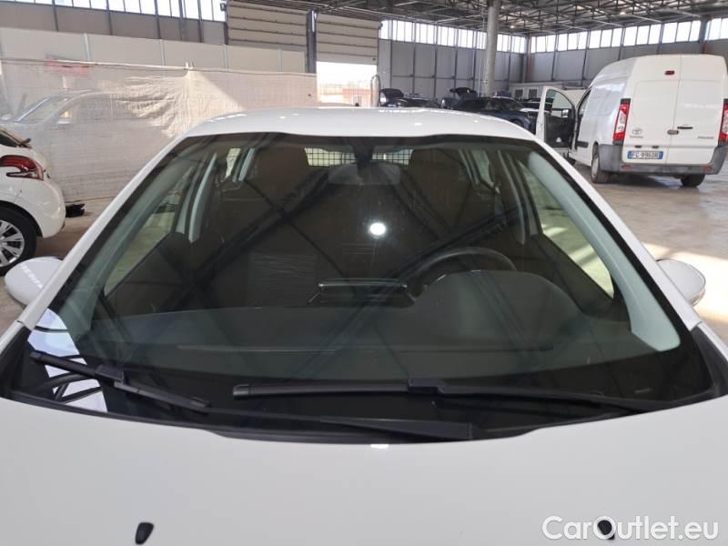 Peugeot  208 PEUGEOT  / 2015 / 5P / BERLINA VAN ACTIVE BLUEHDI 100CV #10