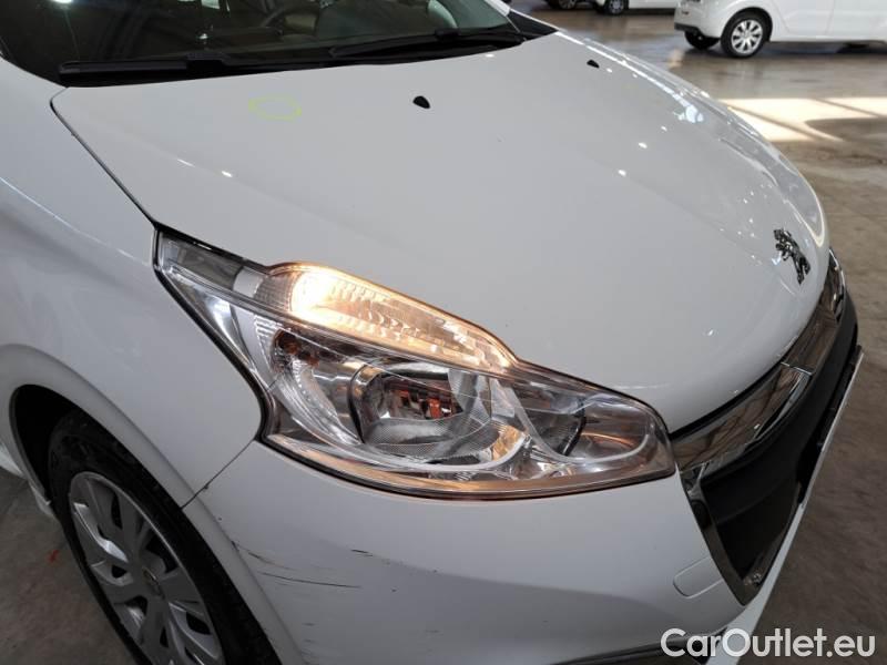 Peugeot  208 PEUGEOT  / 2015 / 5P / BERLINA VAN ACTIVE BLUEHDI 100CV #40