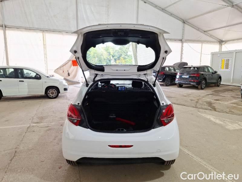 Peugeot  208 PEUGEOT  / 2015 / 5P / BERLINA VAN ACTIVE BLUEHDI 100CV #5