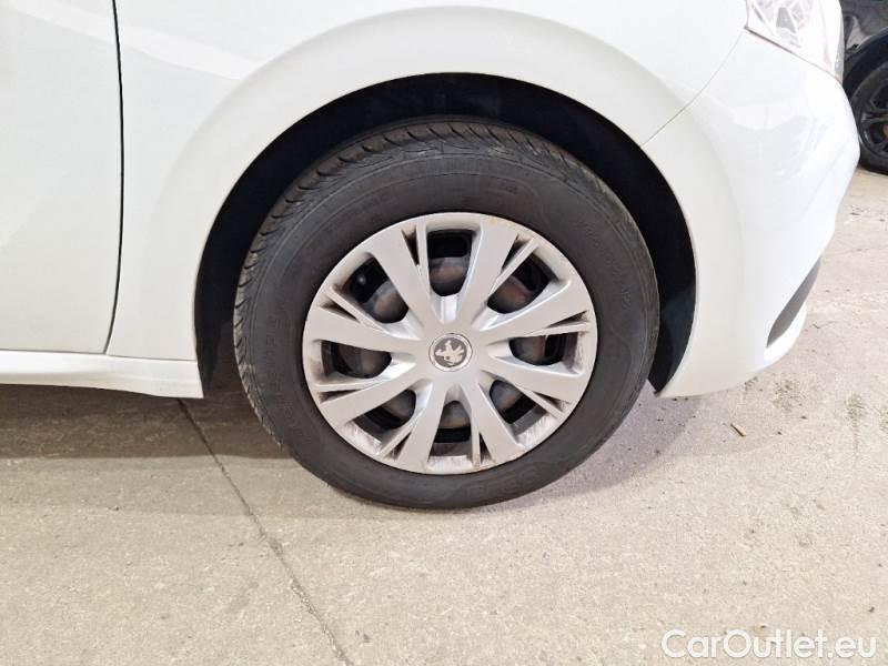 Peugeot  208 PEUGEOT  / 2015 / 5P / BERLINA VAN ACTIVE BLUEHDI 100CV #15