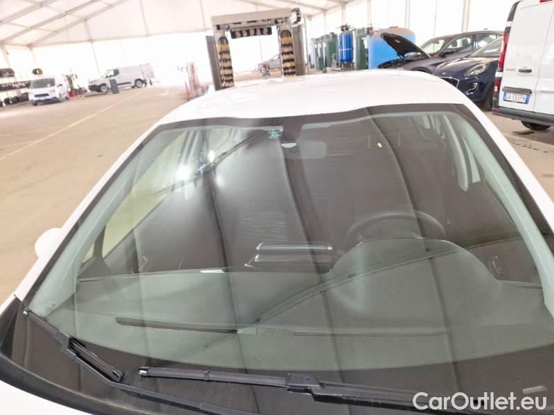 Peugeot  208 PEUGEOT  / 2015 / 5P / BERLINA VAN ACTIVE BLUEHDI 100CV #29