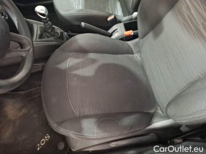 Peugeot  208 PEUGEOT  / 2015 / 5P / BERLINA VAN ACTIVE BLUEHDI 100CV #186