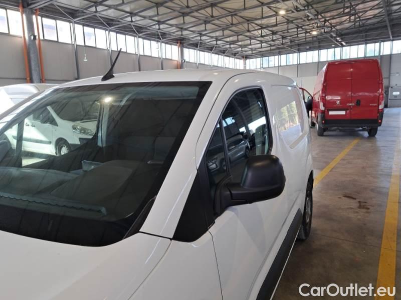 Peugeot  Partner PEUGEOT  / 2018 / 4P / VETT. FURGONATA L1 BLUEHDI 100CV PREMIUM #68