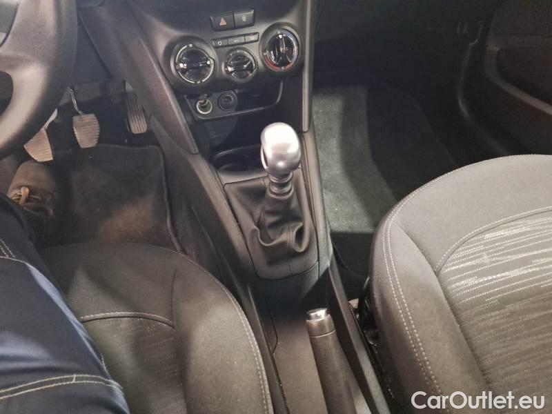Peugeot  208 PEUGEOT  / 2015 / 5P / BERLINA VAN ACTIVE BLUEHDI 100CV #195