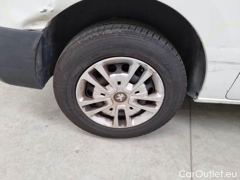 Peugeot  Expert PEUGEOT  / 2016 / 4P / FURGONE 2.0 BLUEHDI 120 PREMIUM STANDARD #81