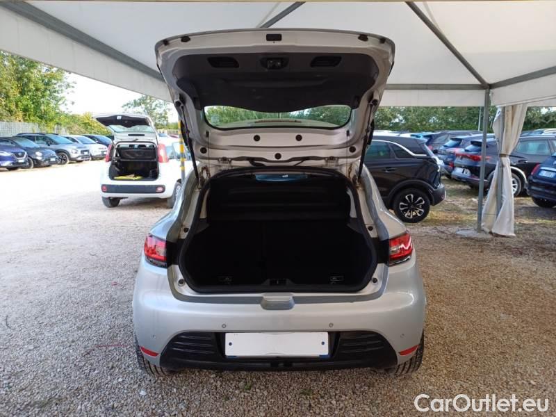 Renault  Clio RENAULT  / 2016 / 5P / BERLINA 1.5 DCI 90CV DUEL (AUTOCARRO) #16