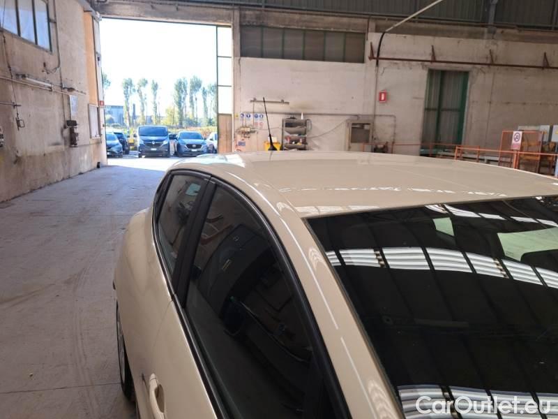 Renault  Clio RENAULT  / 2016 / 5P / BERLINA 1.5 DCI 75CV ENERGY LIFE N1 FASE2 #33