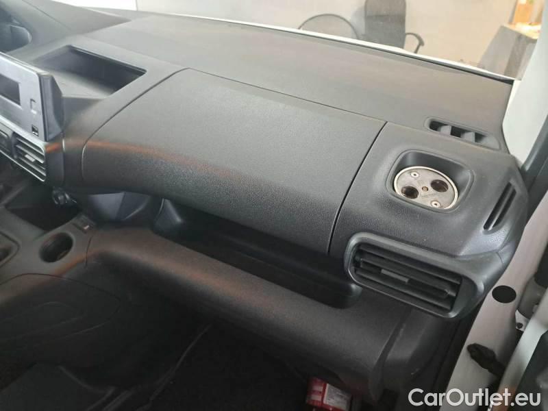 Peugeot  Partner PEUGEOT  / 2018 / 4P / VETT. FURGONATA L1 BLUEHDI 100CV PREMIUM #48