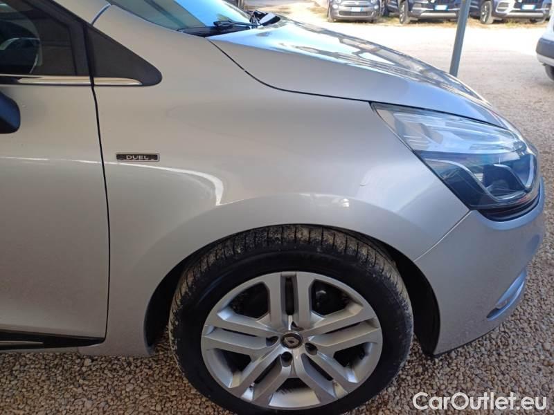 Renault  Clio RENAULT  / 2016 / 5P / BERLINA 1.5 DCI 90CV DUEL (AUTOCARRO) #37