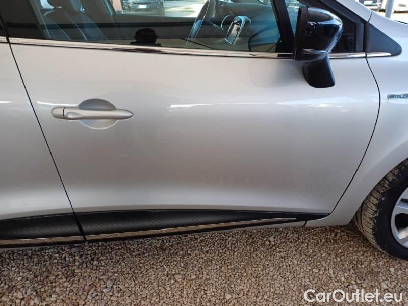 Renault  Clio RENAULT  / 2016 / 5P / BERLINA 1.5 DCI 90CV DUEL (AUTOCARRO) #47