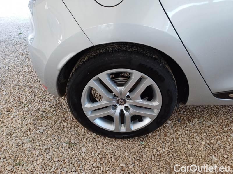 Renault  Clio RENAULT  / 2016 / 5P / BERLINA 1.5 DCI 90CV DUEL (AUTOCARRO) #78