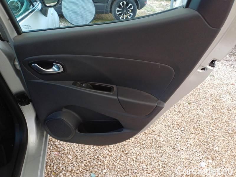 Renault  Clio RENAULT  / 2016 / 5P / BERLINA 1.5 DCI 90CV DUEL (AUTOCARRO) #95