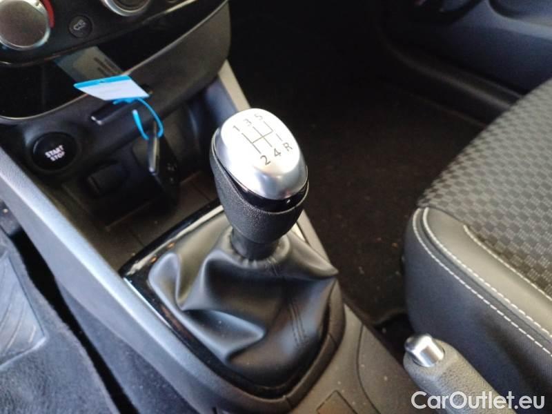 Renault  Clio RENAULT  / 2016 / 5P / BERLINA 1.5 DCI 90CV DUEL (AUTOCARRO) #105