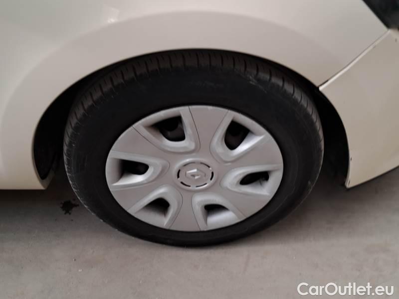 Renault  Clio RENAULT  / 2016 / 5P / BERLINA 1.5 DCI 75CV ENERGY LIFE N1 FASE2 #72