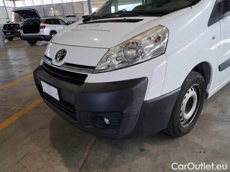 Toyota  Proace TOYOTA  2014 FURGONE 2.0D M L2H2 12 LOUNGE #46