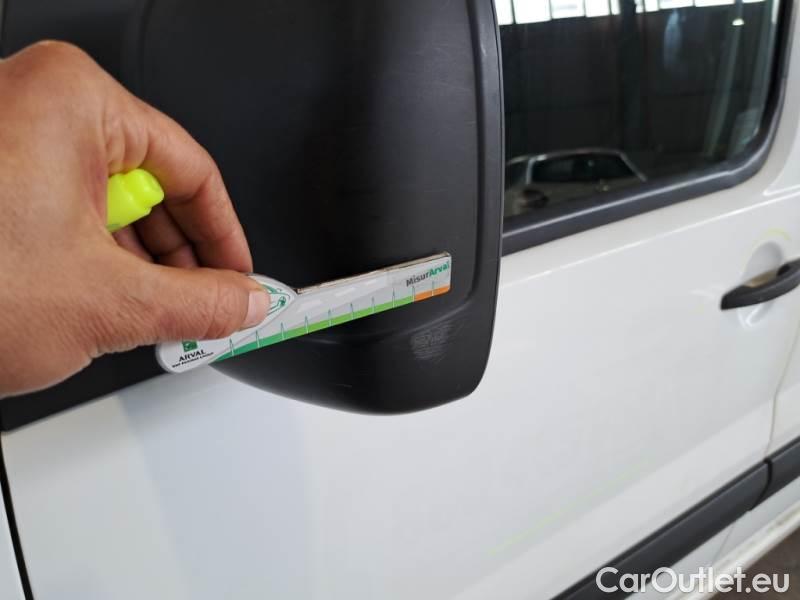 Toyota  Proace TOYOTA  2014 FURGONE 2.0D M L2H2 12 LOUNGE #122