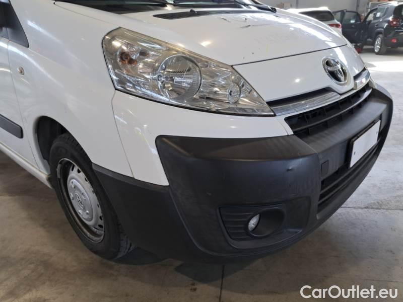 Toyota  Proace TOYOTA  2014 FURGONE 2.0D M L2H2 12 LOUNGE #50