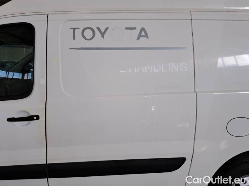 Toyota  Proace TOYOTA  2014 FURGONE 2.0D M L2H2 12 LOUNGE #97