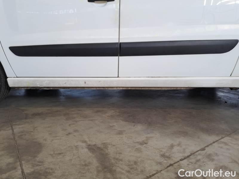 Toyota  Proace TOYOTA  2014 FURGONE 2.0D M L2H2 12 LOUNGE #104