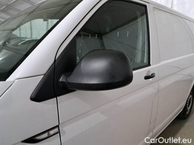 Volkswagen  Transporter VOLKSWAGEN  / 2015 / 4P / FURGONE 2.0 TDI 110KW EU6 4MOTION BUSINESS P.C. #105
