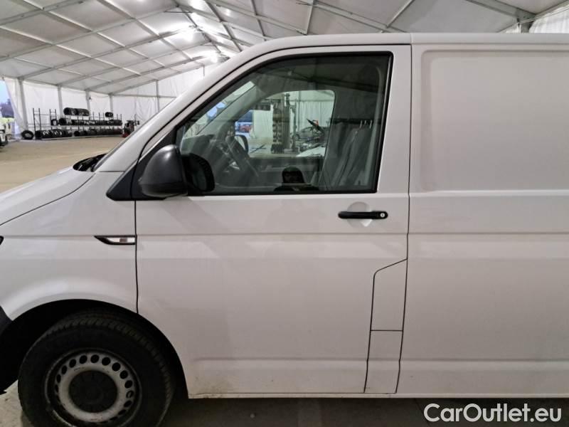 Volkswagen  Transporter VOLKSWAGEN  / 2015 / 4P / FURGONE 2.0 TDI 110KW EU6 4MOTION BUSINESS P.C. #92