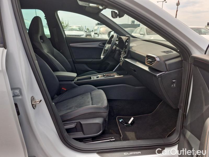 Cupra  Formentor  (KMP) (2024)  2.0T 245 VZ AWD AT #5