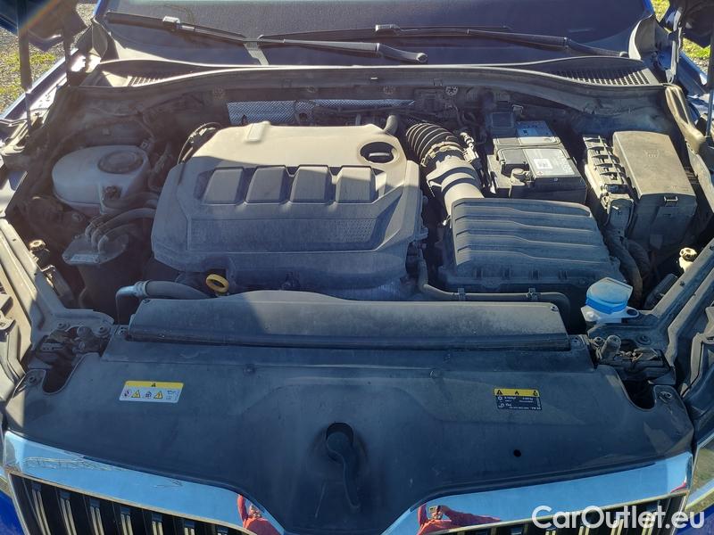 Skoda  Superb  Combi (3T5)(2010) Sup.C.FL2.0TDI 110 Style AT #9
