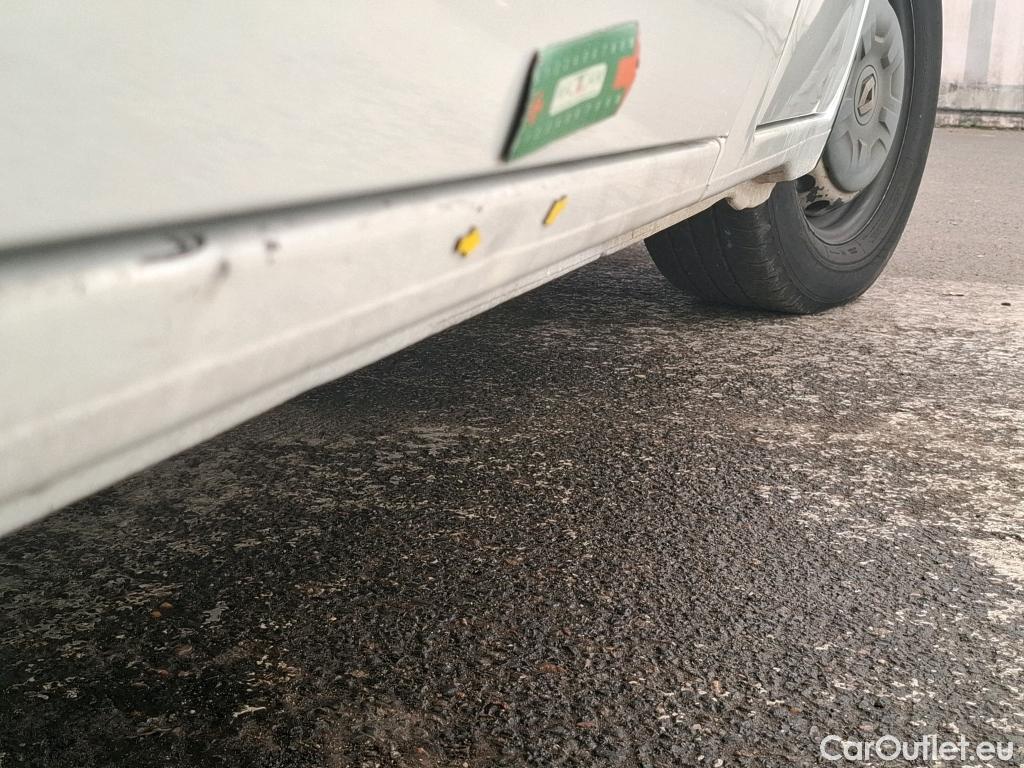 Renault  Master  III Fourgon L2H2 3 5 Grand Confort #16