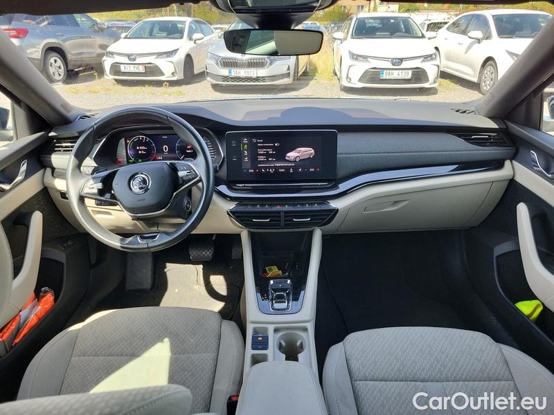 Skoda  Octavia  Combi (NX3)(2020) Oct.Com.1.4TSI 150 Style AT #5