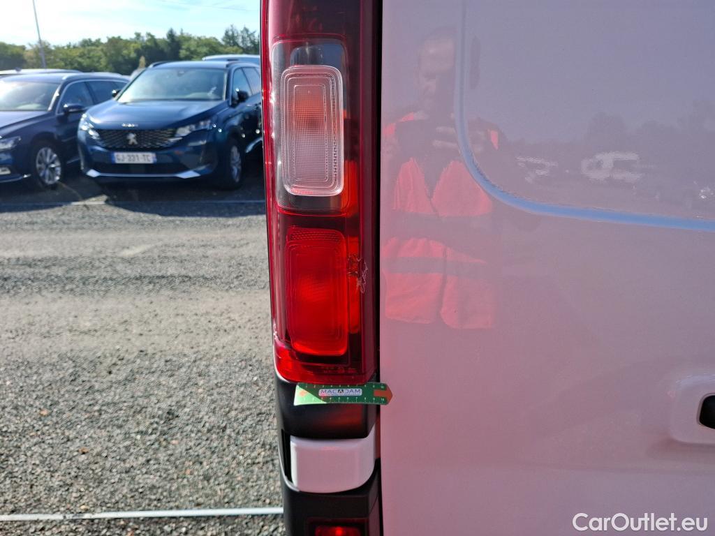 Renault  Trafic  Fourgon L1H1 1200 Confort 1.6 dCi 120CV BVM6 E6dT #11