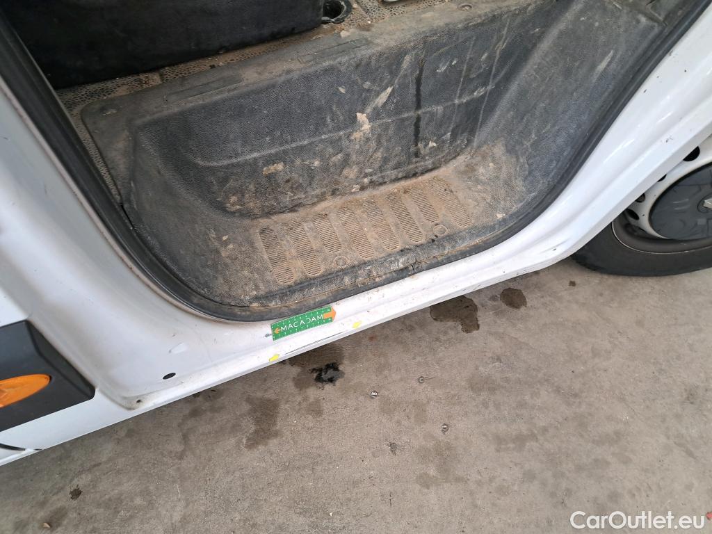Renault  Master  III Fourgon L3H2 3 5 Grand Confort dCi 130CV BVM6 E6 #22