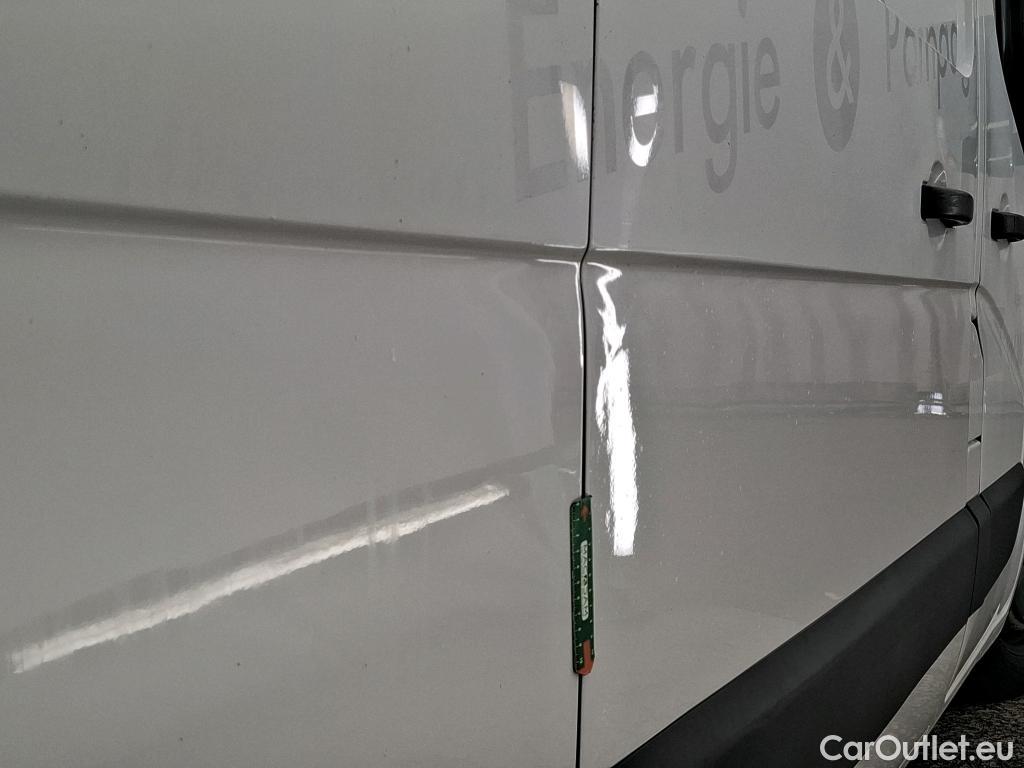 Renault  Master  III Fourgon L2H2 3 5 Grand Confort #19