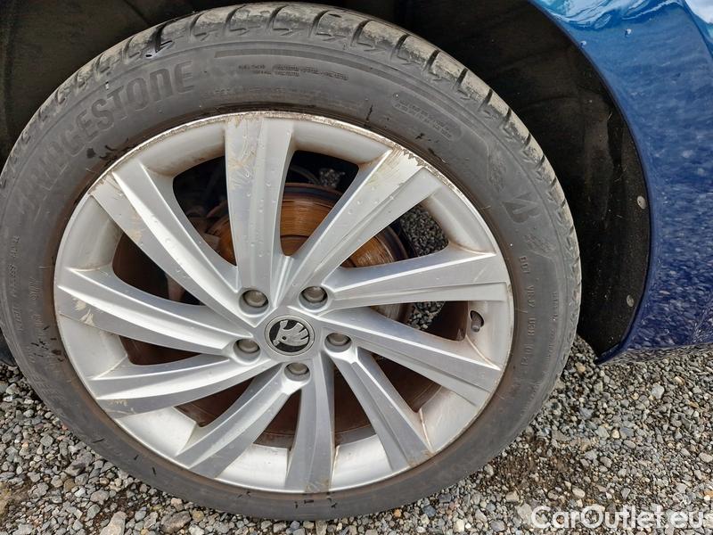 Skoda  Octavia  Combi (NX3)(2020) Oct.Com.1.4TSI 150 Style AT #8