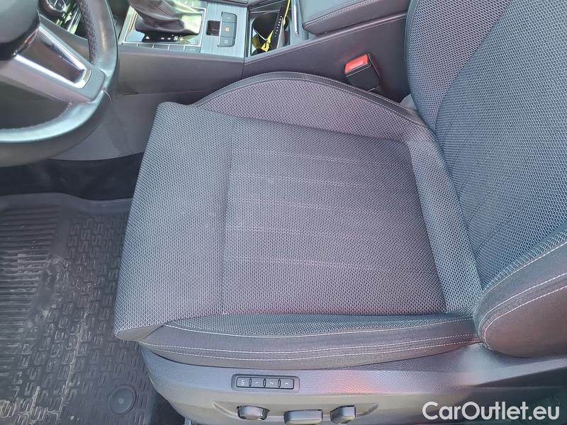 Skoda  Superb  Combi (3T5)(2010) Sup.C.FL2.0TDI 110 Style AT #9