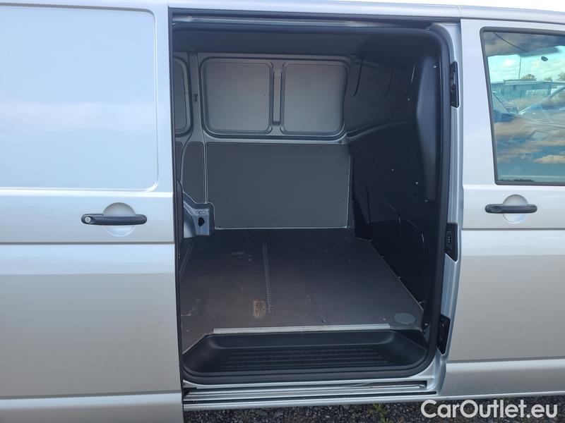 Volkswagen  Transporter T6  (2015) Tra.2.0TDI 110 4d #11