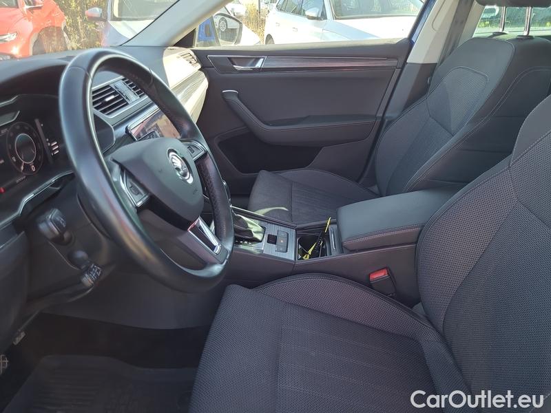 Skoda  Superb  Combi (3T5)(2010) Sup.C.FL2.0TDI 110 Style AT #7
