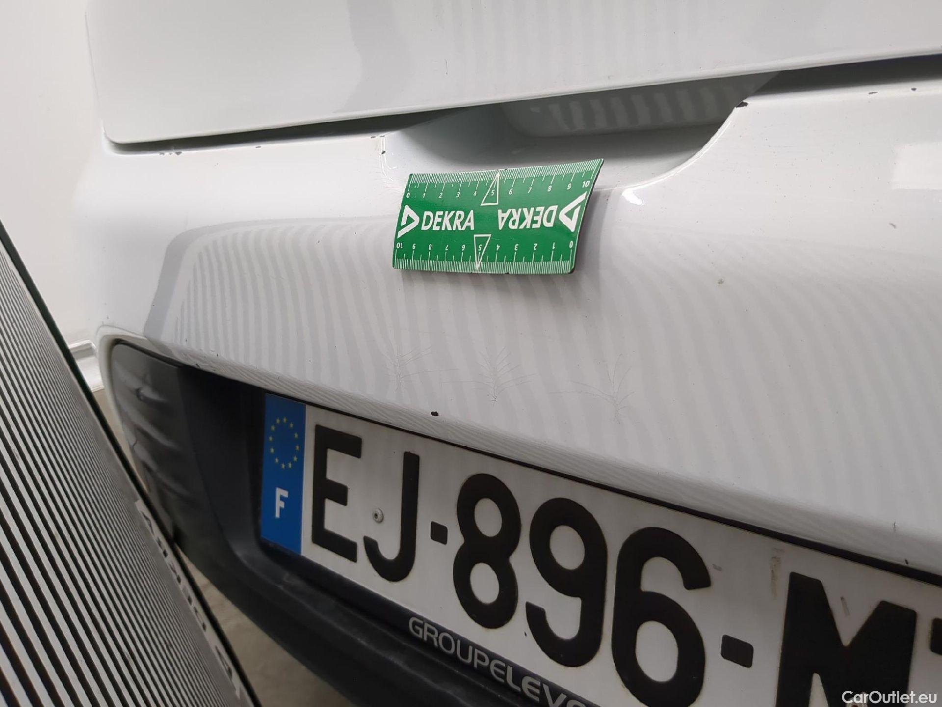 Renault  Clio  IV Air MediaNav 1.5 dCi 75CV BVM5 E6 #57