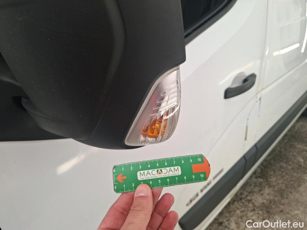 Renault  Master  III Fourgon L2H2 3 5 Grand Confort #34