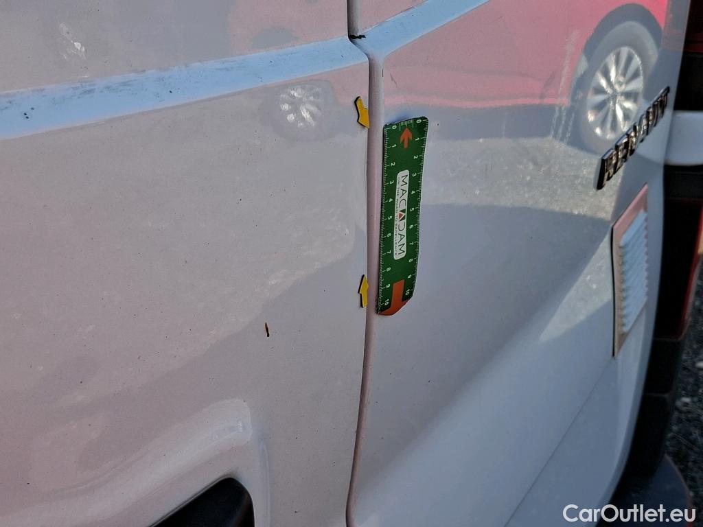 Renault  Trafic  Fourgon L1H1 1200 Confort 1.6 dCi 120CV BVM6 E6dT #16